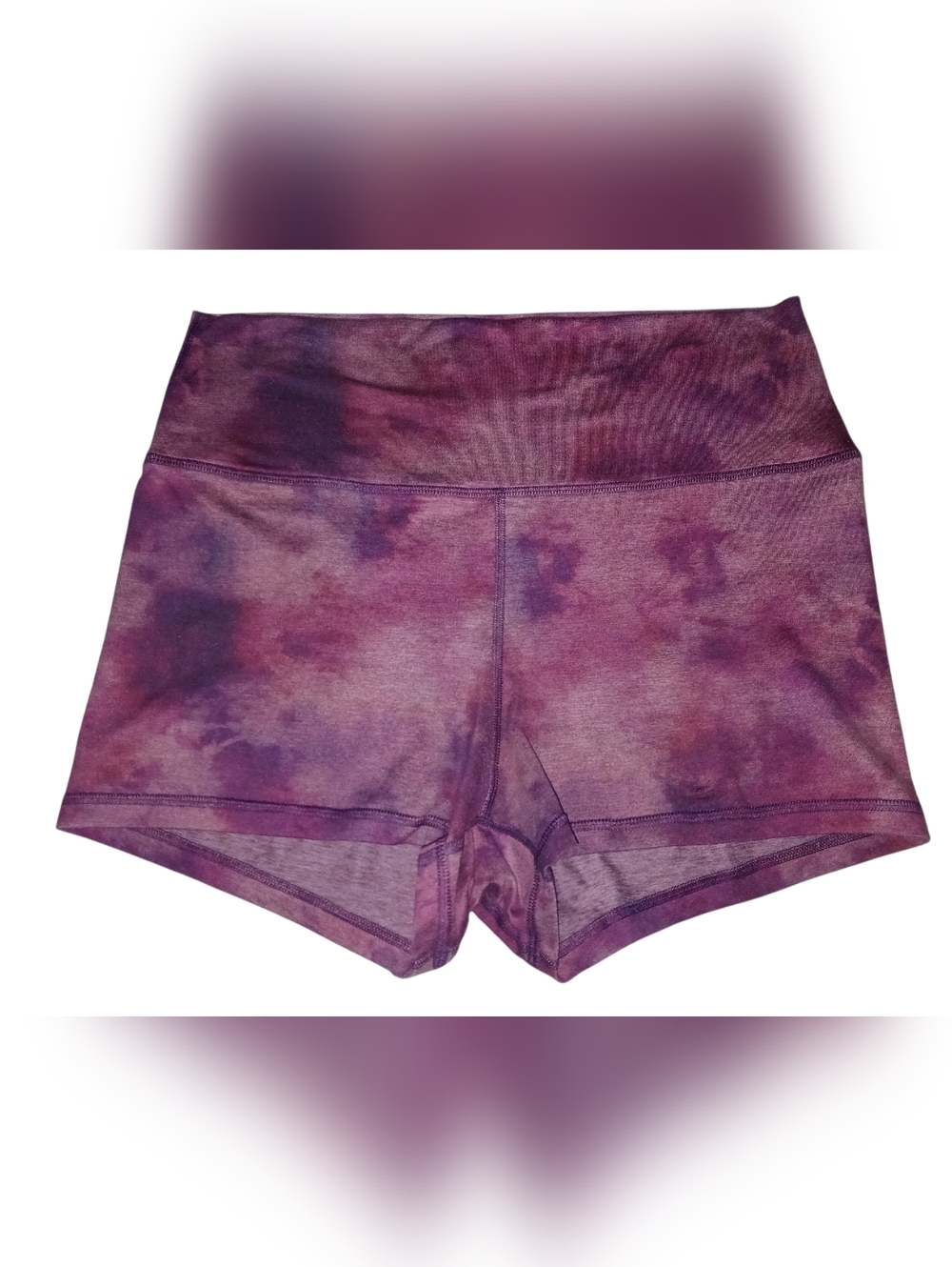 FLEO Iadies size LARGE tyedye Shorts
